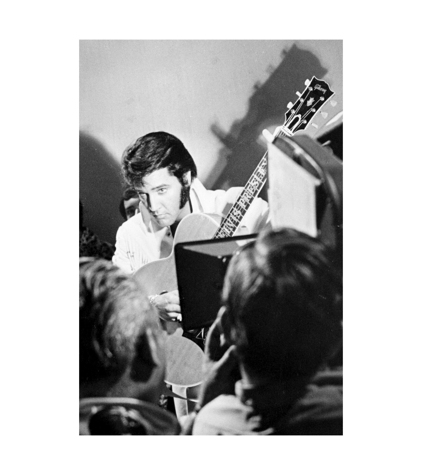 1975 Elvis Presley with Gibson Guitar 