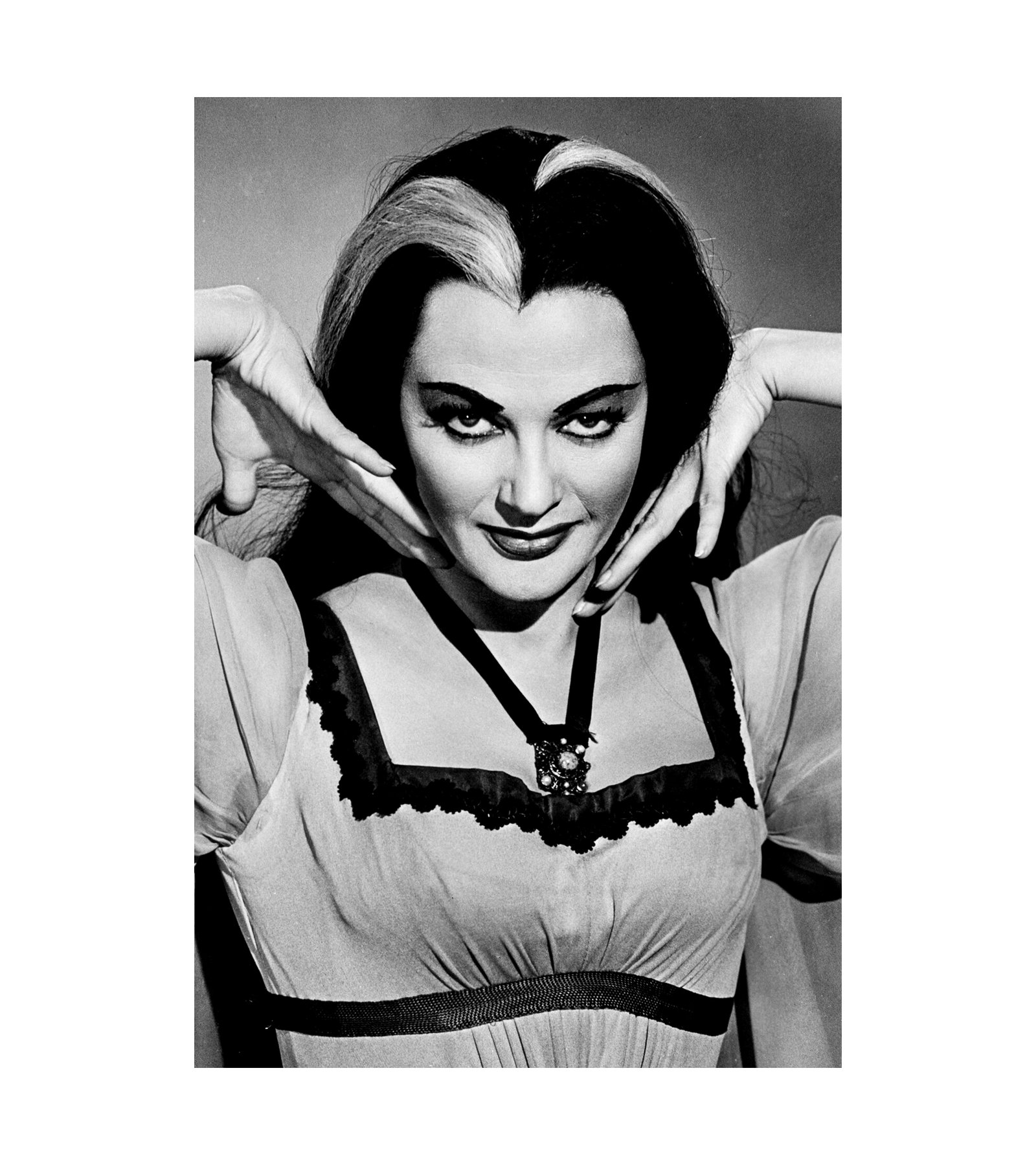 The Munsters (CBS TV, 1964-1966) Yvonne De Carlo 